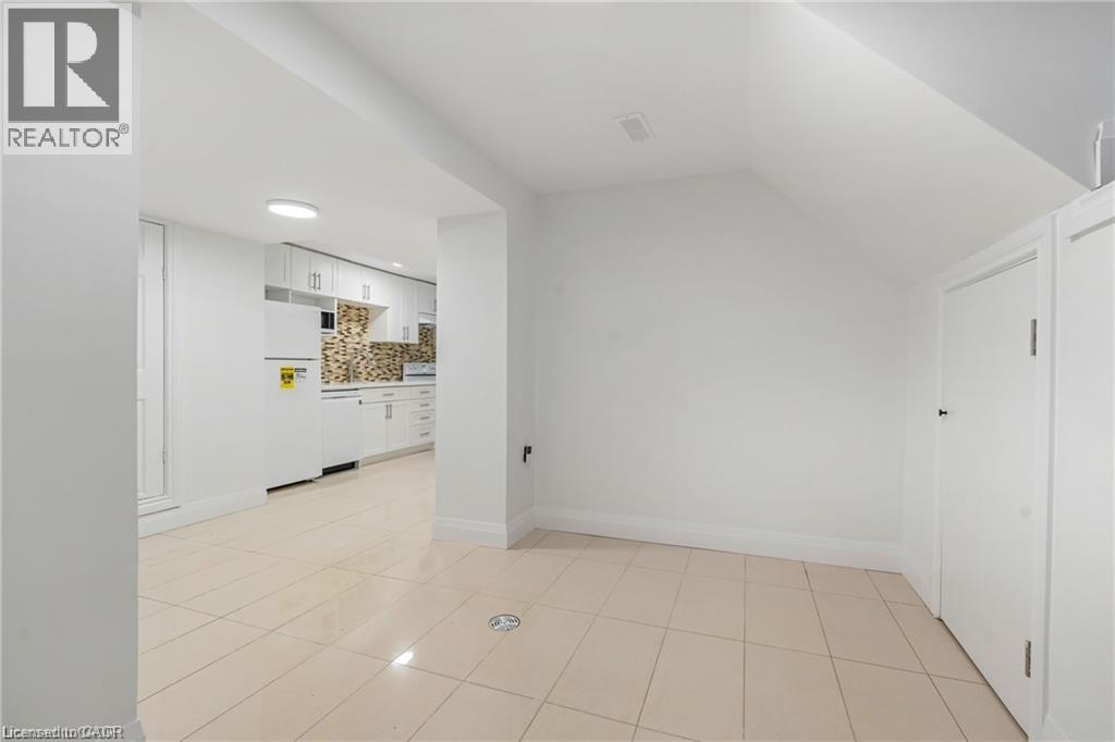 15 Arthur Street N Unit# Lower, Hamilton, Ontario  L8L 6C6 - Photo 10 - 40809922