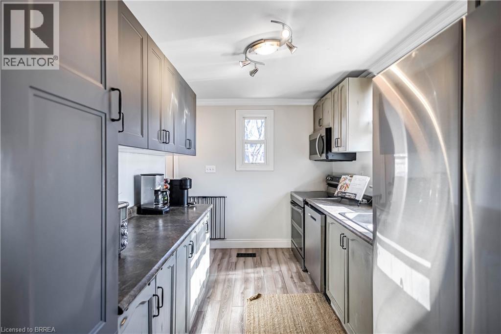 85 Burwell Street, Brantford, Ontario  N3T 4V1 - Photo 7 - 40808811