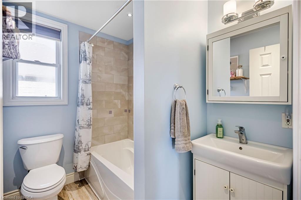 85 Burwell Street, Brantford, Ontario  N3T 4V1 - Photo 11 - 40808811