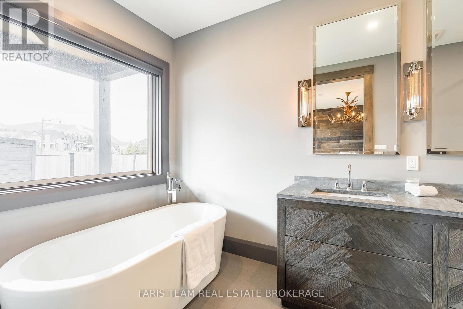 116 Arnot Crescent, Blue Mountains, Ontario  L9Y 0Z8 - Photo 24 - X12883430