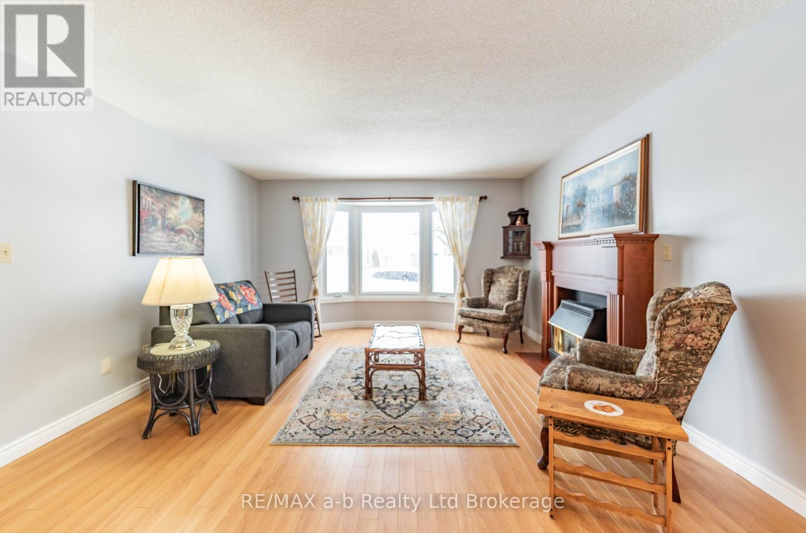 53 Hawkins Crescent, Tillsonburg, Ontario  N4G 5K6 - Photo 12 - X12692898