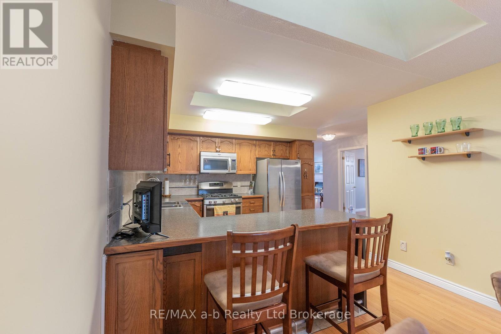 53 Hawkins Crescent, Tillsonburg, Ontario  N4G 5K6 - Photo 14 - X12692898