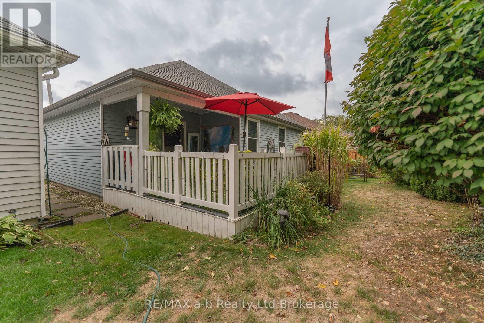 53 Hawkins Crescent, Tillsonburg, Ontario  N4G 5K6 - Photo 28 - X12692898