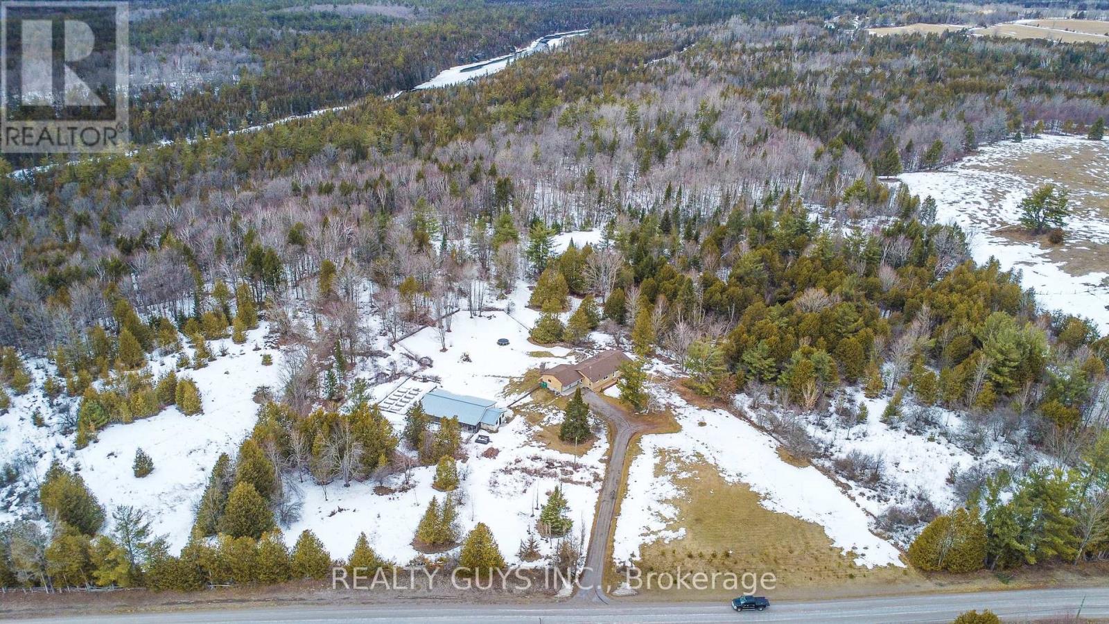 316 Douglas Road, Douro-Dummer, Ontario  K0L 3A0 - Photo 5 - X12890146