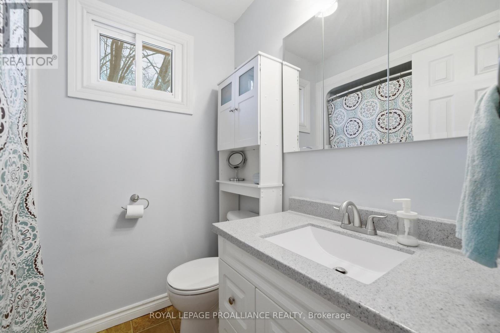 24 Austin Street, Quinte West, Ontario  K8V 1Z4 - Photo 27 - X12890214