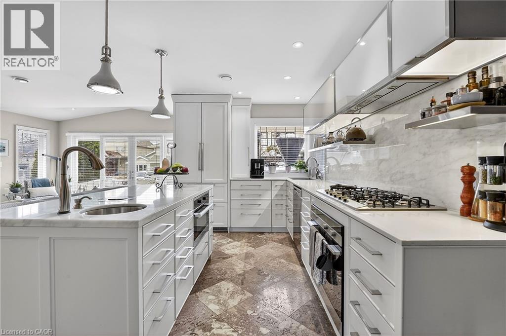 11 Peel Street, St. Catharines, Ontario  L2N 5A2 - Photo 5 - 40808420