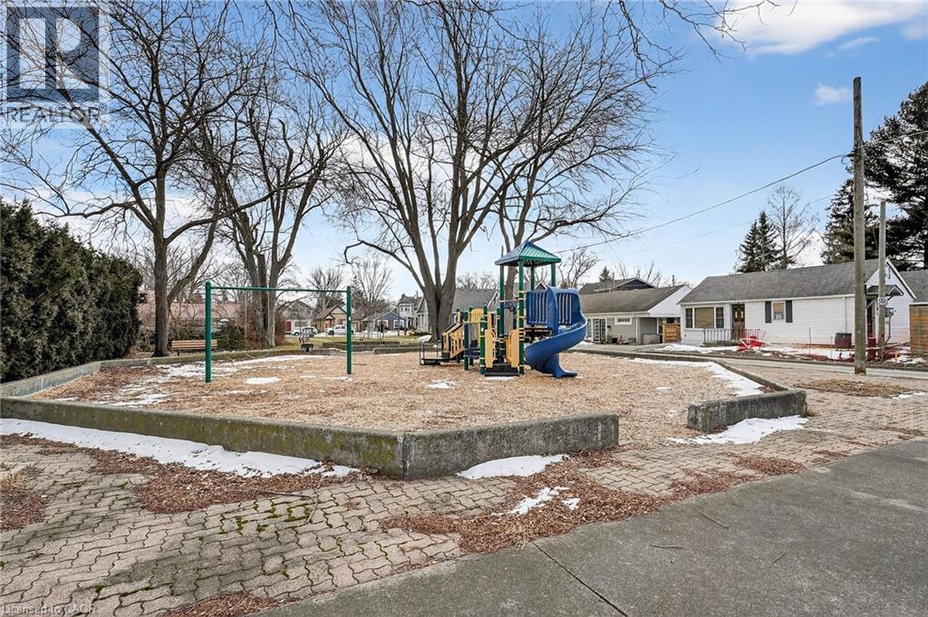 11 Peel Street, St. Catharines, Ontario  L2N 5A2 - Photo 41 - 40808420