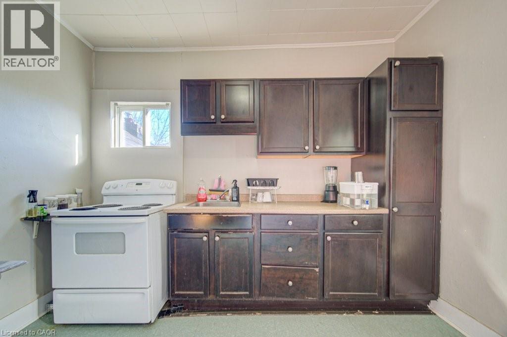 133 Darling Street, Brantford, Ontario  N3T 2L1 - Photo 5 - 40811220