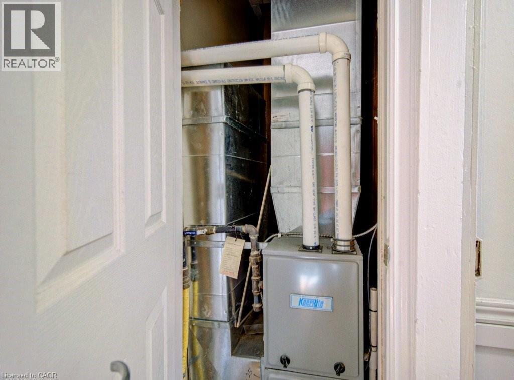 133 Darling Street, Brantford, Ontario  N3T 2L1 - Photo 17 - 40811220