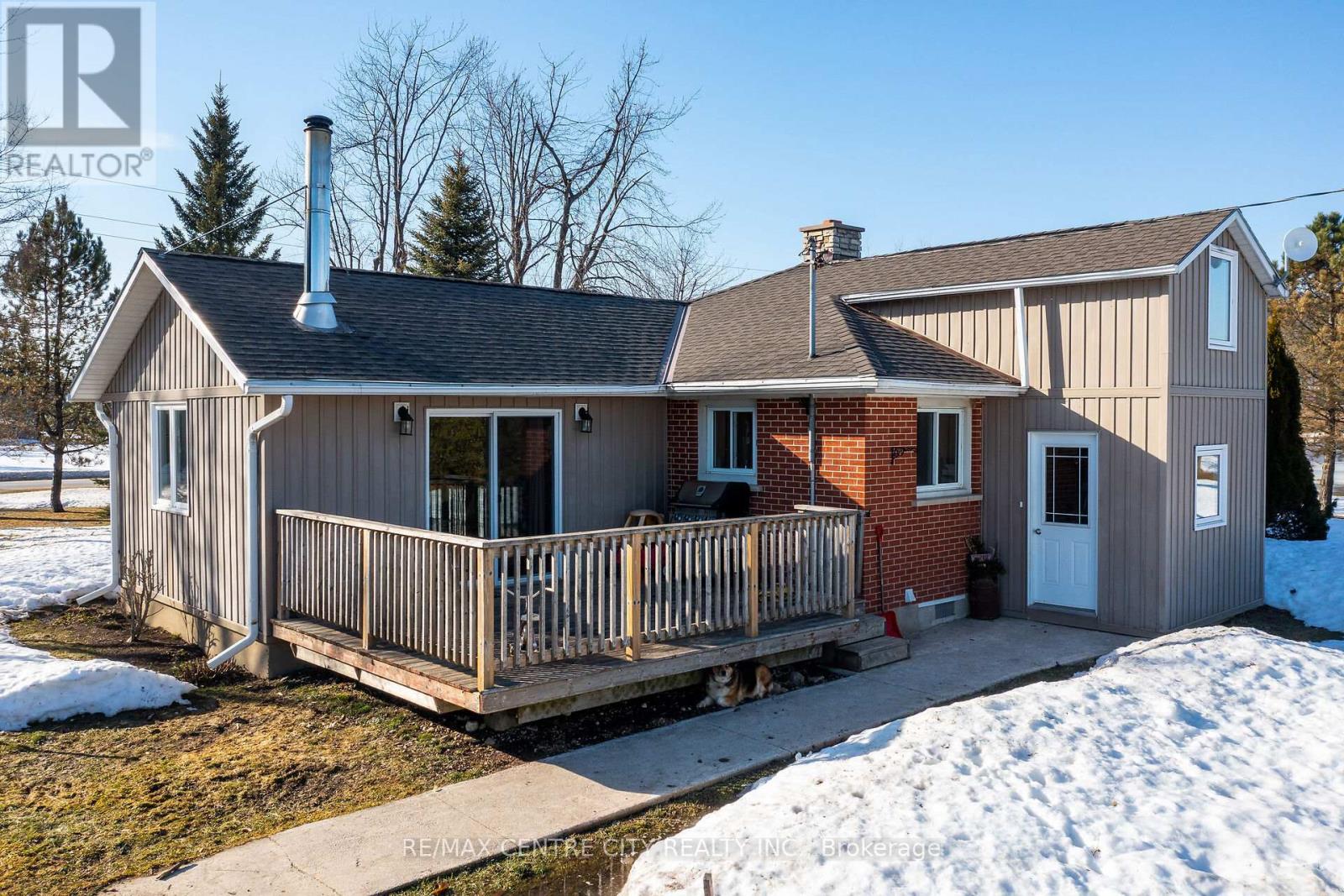 310135 Kemble Rock Road, Georgian Bluffs, Ontario  N0H 1S0 - Photo 19 - X12890180