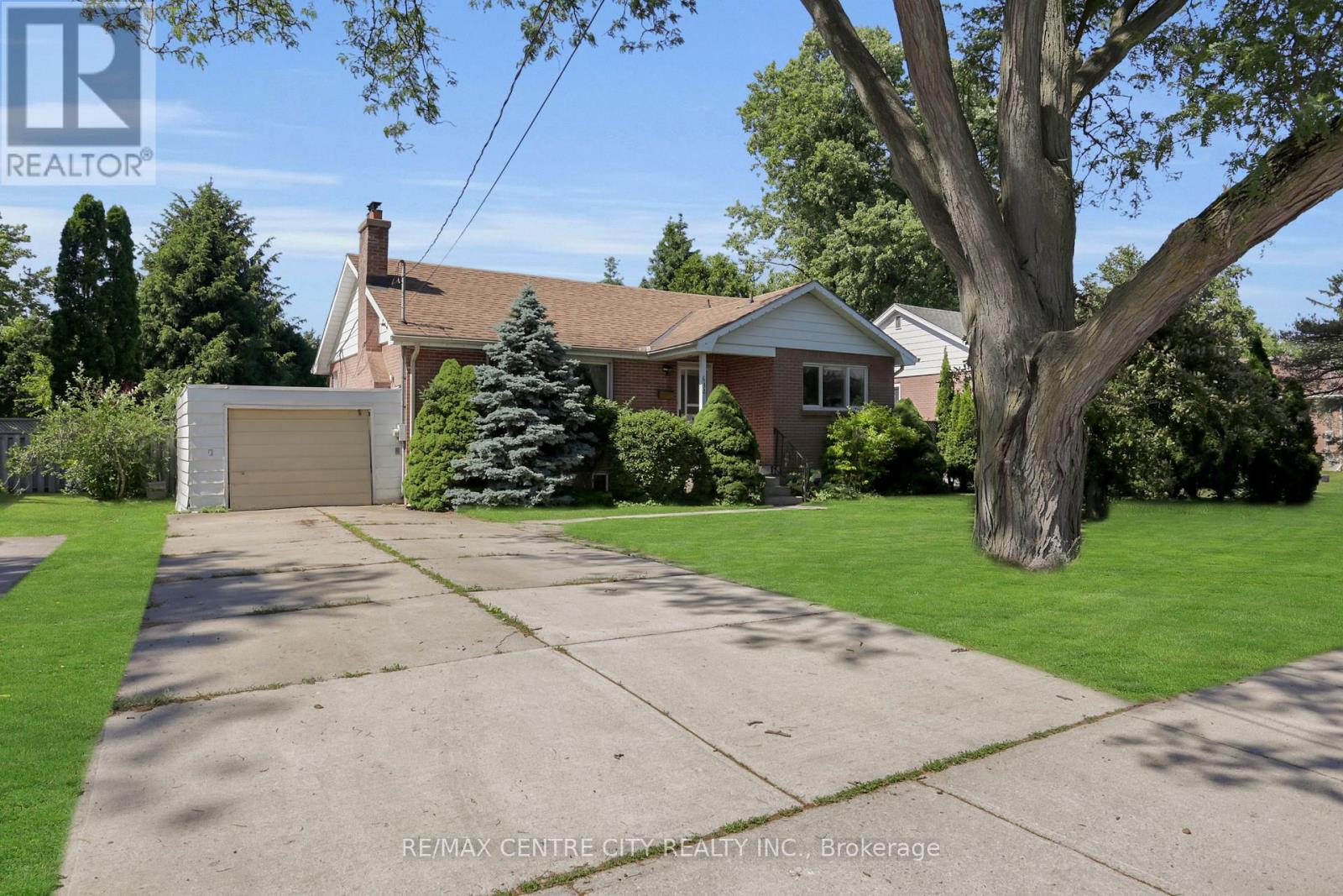 632 Tennent Avenue, London North, Ontario  N5X 1L6 - Photo 2 - X12890218