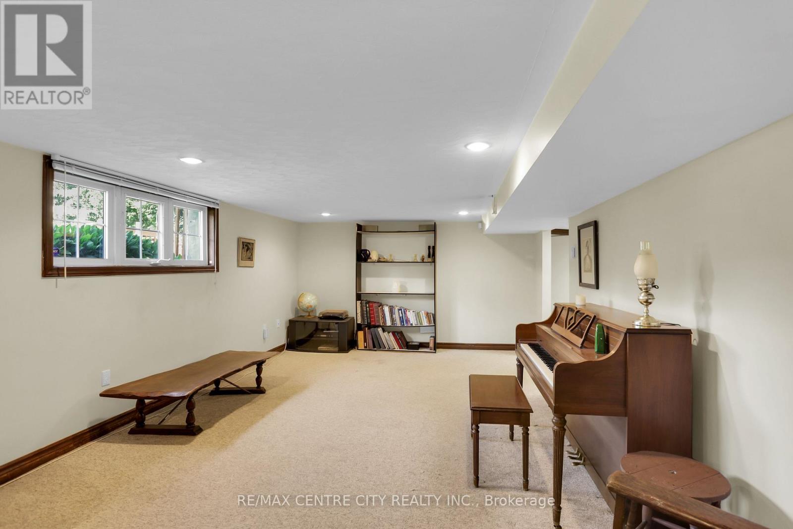 632 Tennent Avenue, London North, Ontario  N5X 1L6 - Photo 23 - X12890218