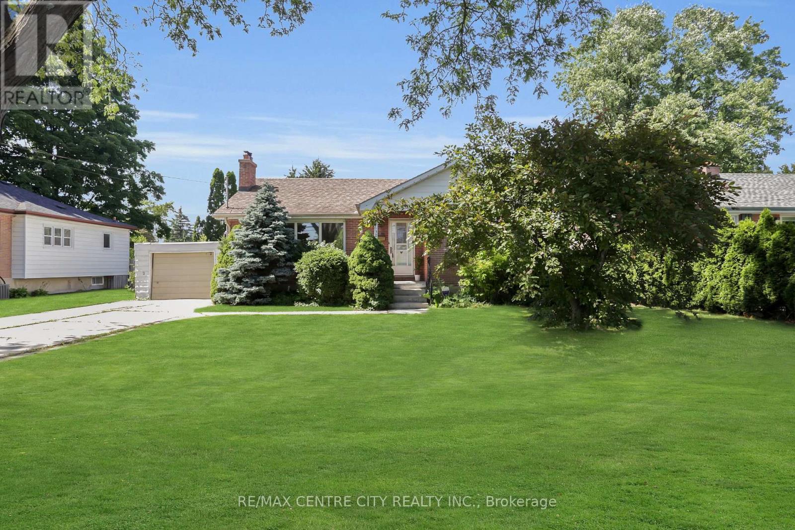 632 Tennent Avenue, London North, Ontario  N5X 1L6 - Photo 4 - X12890218