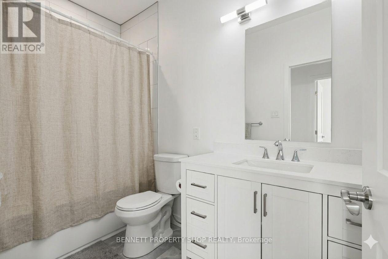139 Duford Street, Ottawa, Ontario  K1L 6Z5 - Photo 8 - X12890172