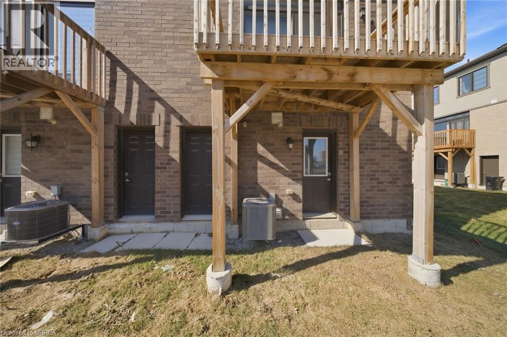 19 Baskett Street, Brantford, Ontario  N3T 0W4 - Photo 31 - 40808276