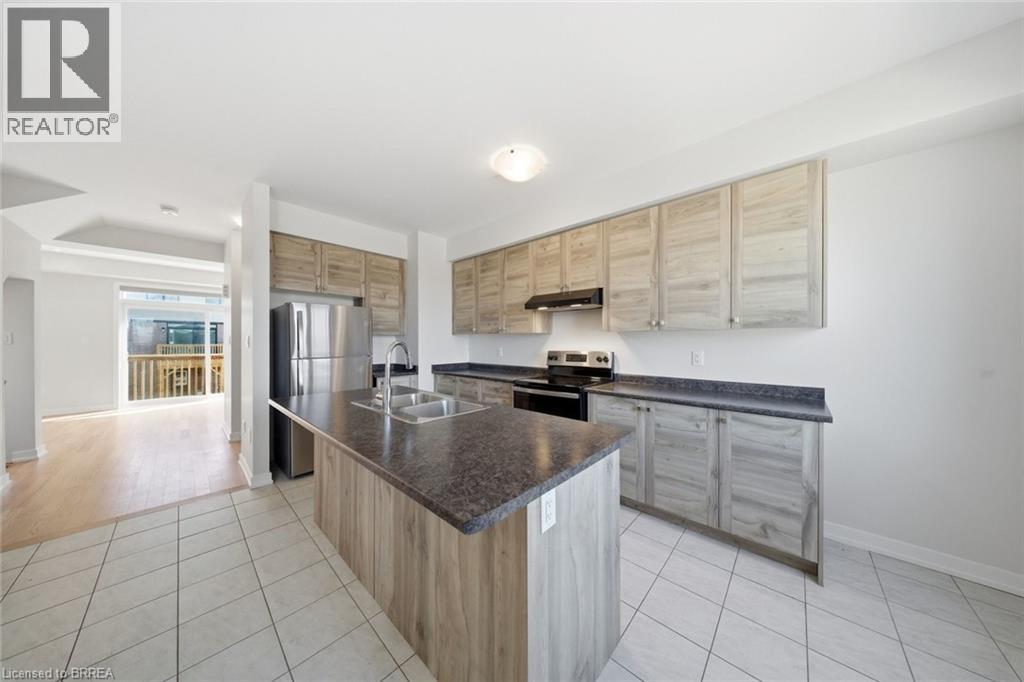 19 Baskett Street, Brantford, Ontario  N3T 0W4 - Photo 8 - 40808276