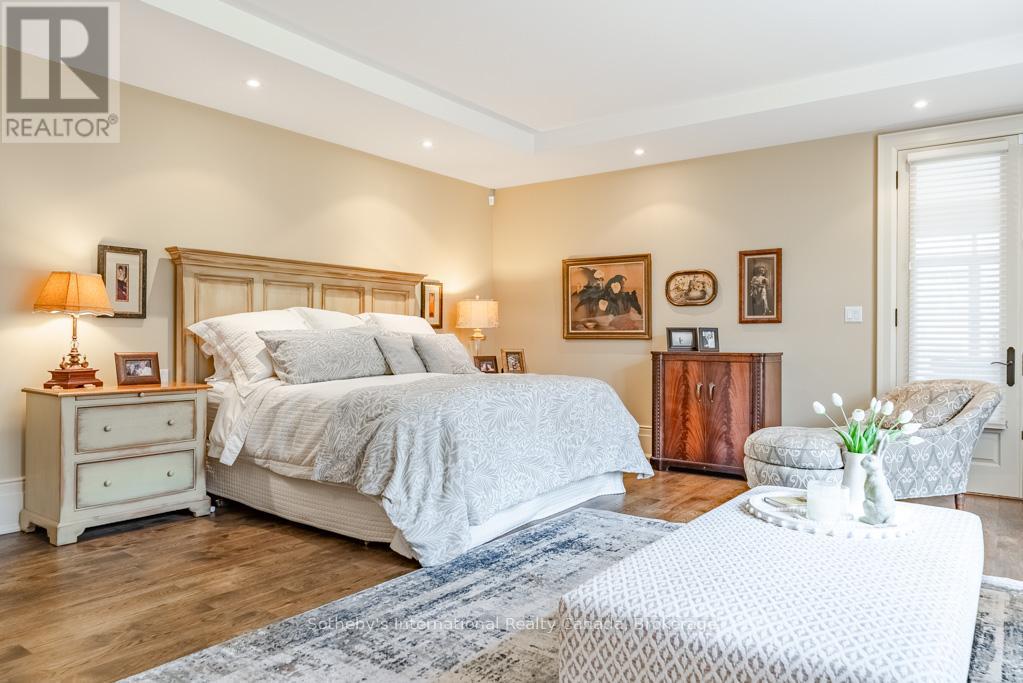 552 Bobolink Road, Mississauga (Clarkson), Ontario  L5J 2P4 - Photo 25 - W12890184