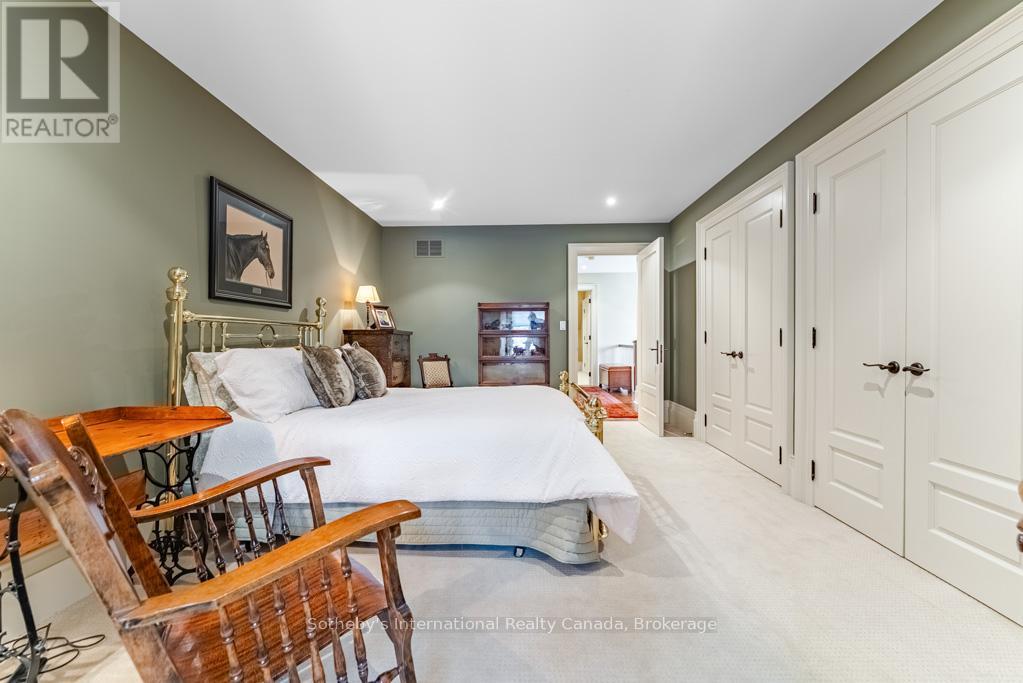 552 Bobolink Road, Mississauga (Clarkson), Ontario  L5J 2P4 - Photo 34 - W12890184