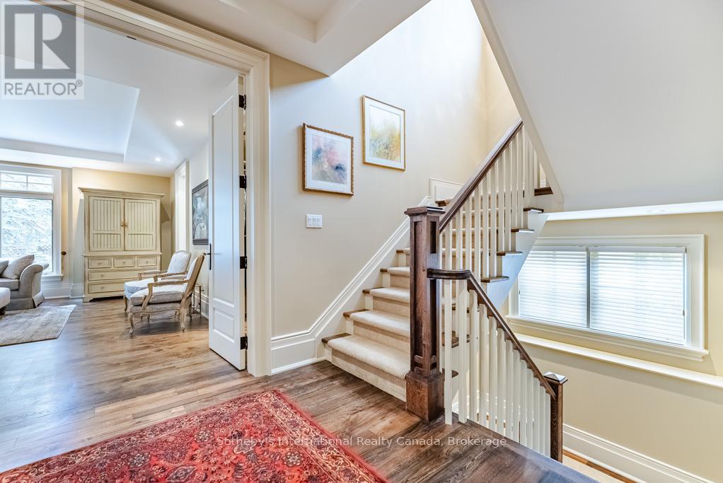 552 Bobolink Road, Mississauga (Clarkson), Ontario  L5J 2P4 - Photo 37 - W12890184