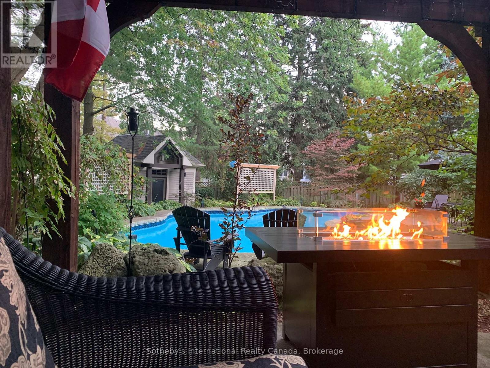 552 Bobolink Road, Mississauga (Clarkson), Ontario  L5J 2P4 - Photo 49 - W12890184