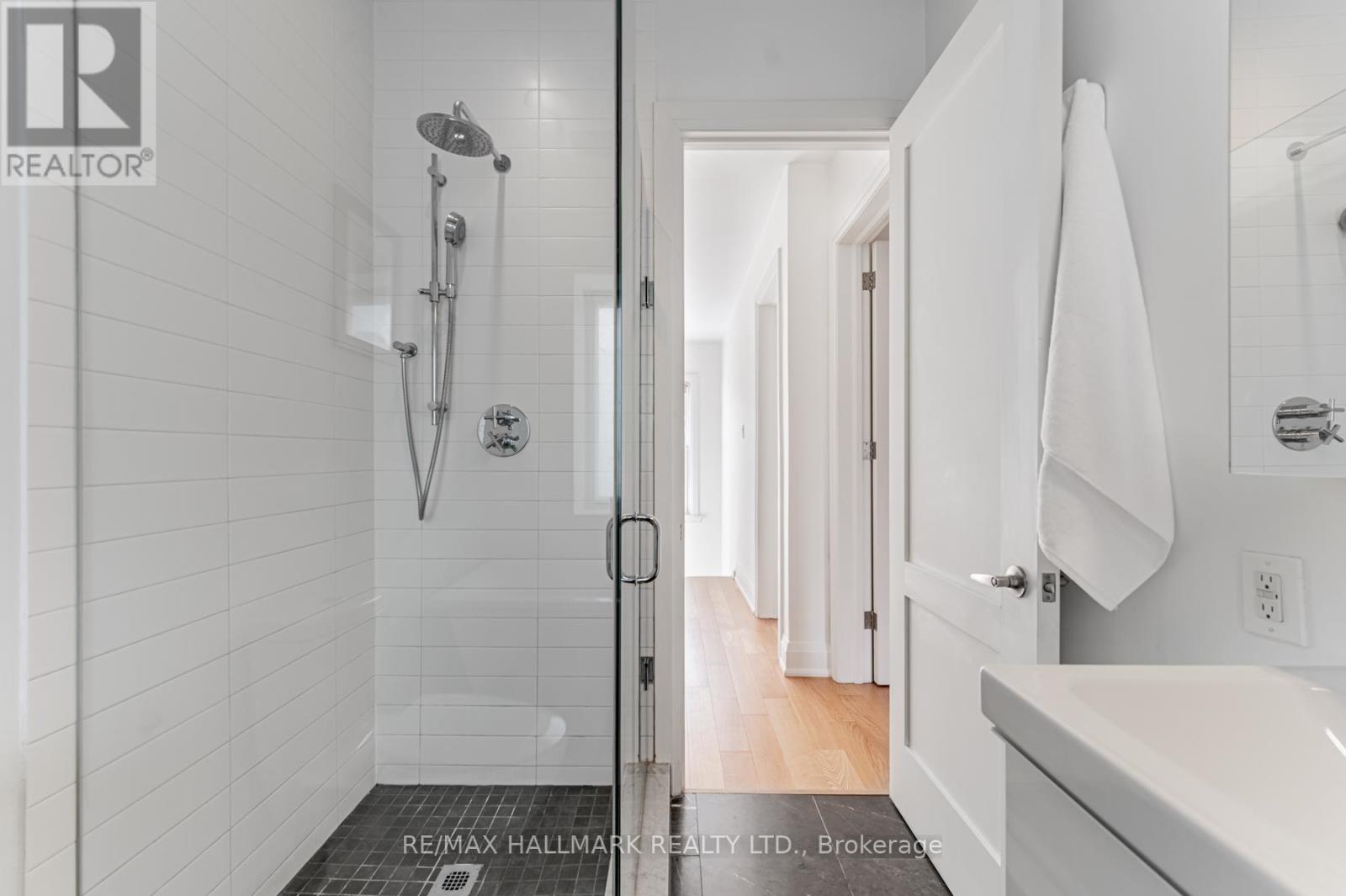 145 Claremont Street, Toronto, Ontario  M6J 2M7 - Photo 21 - C12890162