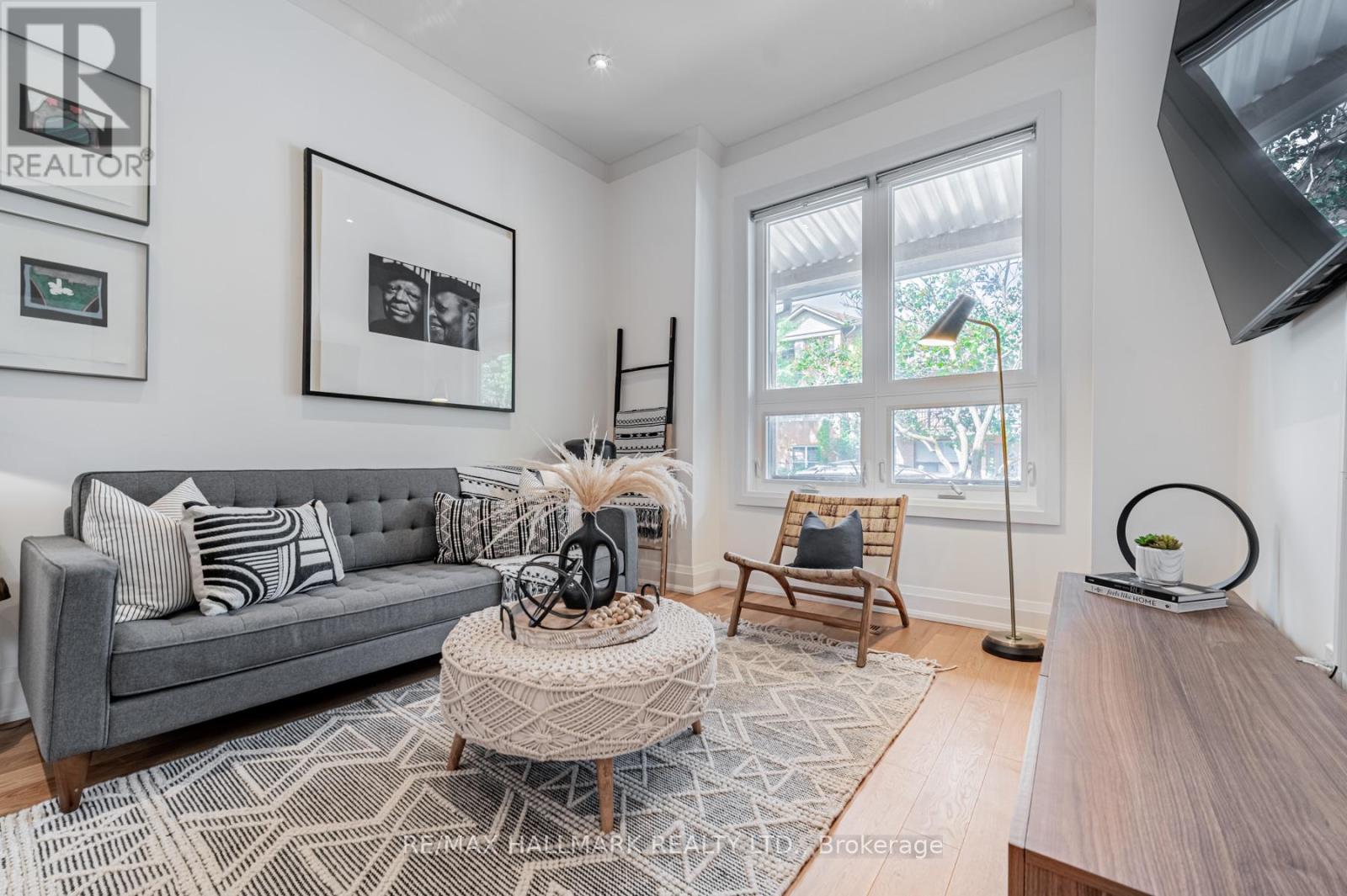 145 Claremont Street, Toronto, Ontario  M6J 2M7 - Photo 5 - C12890162