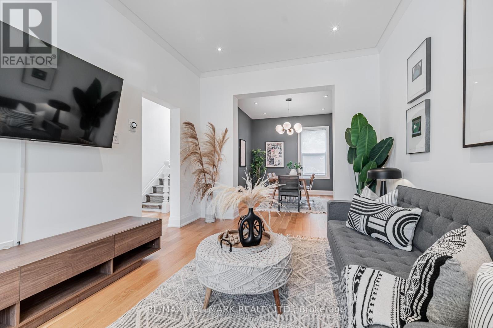 145 Claremont Street, Toronto, Ontario  M6J 2M7 - Photo 6 - C12890162