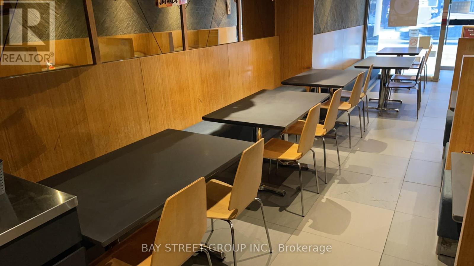 650 Yonge Street, Toronto, Ontario  M4Y 2A6 - Photo 3 - C12890170