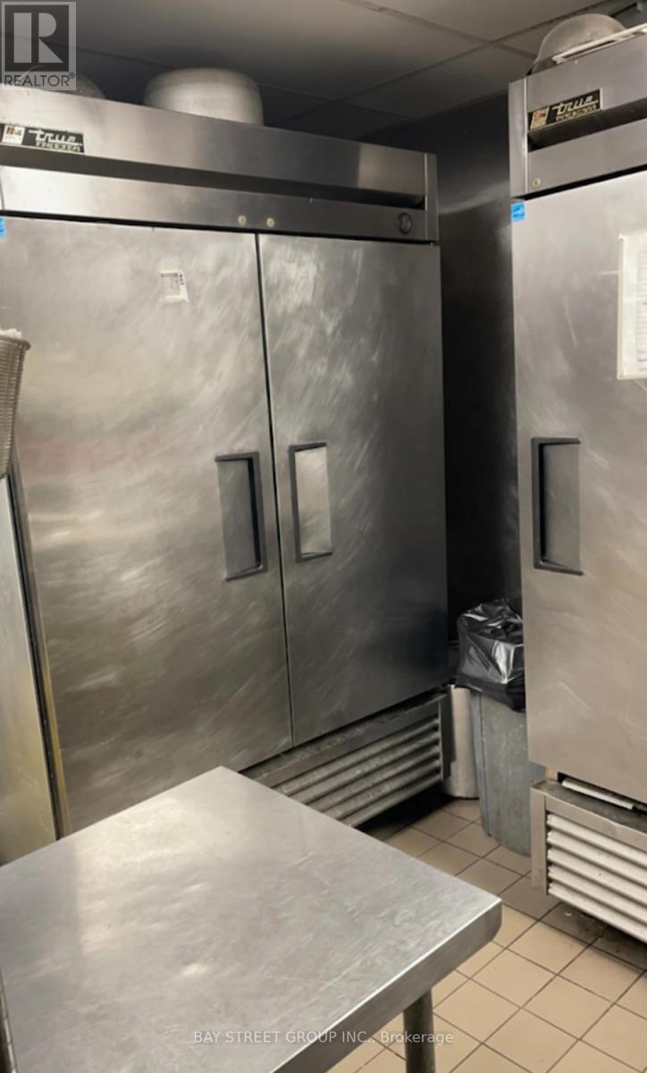 650 Yonge Street, Toronto, Ontario  M4Y 2A6 - Photo 7 - C12890170