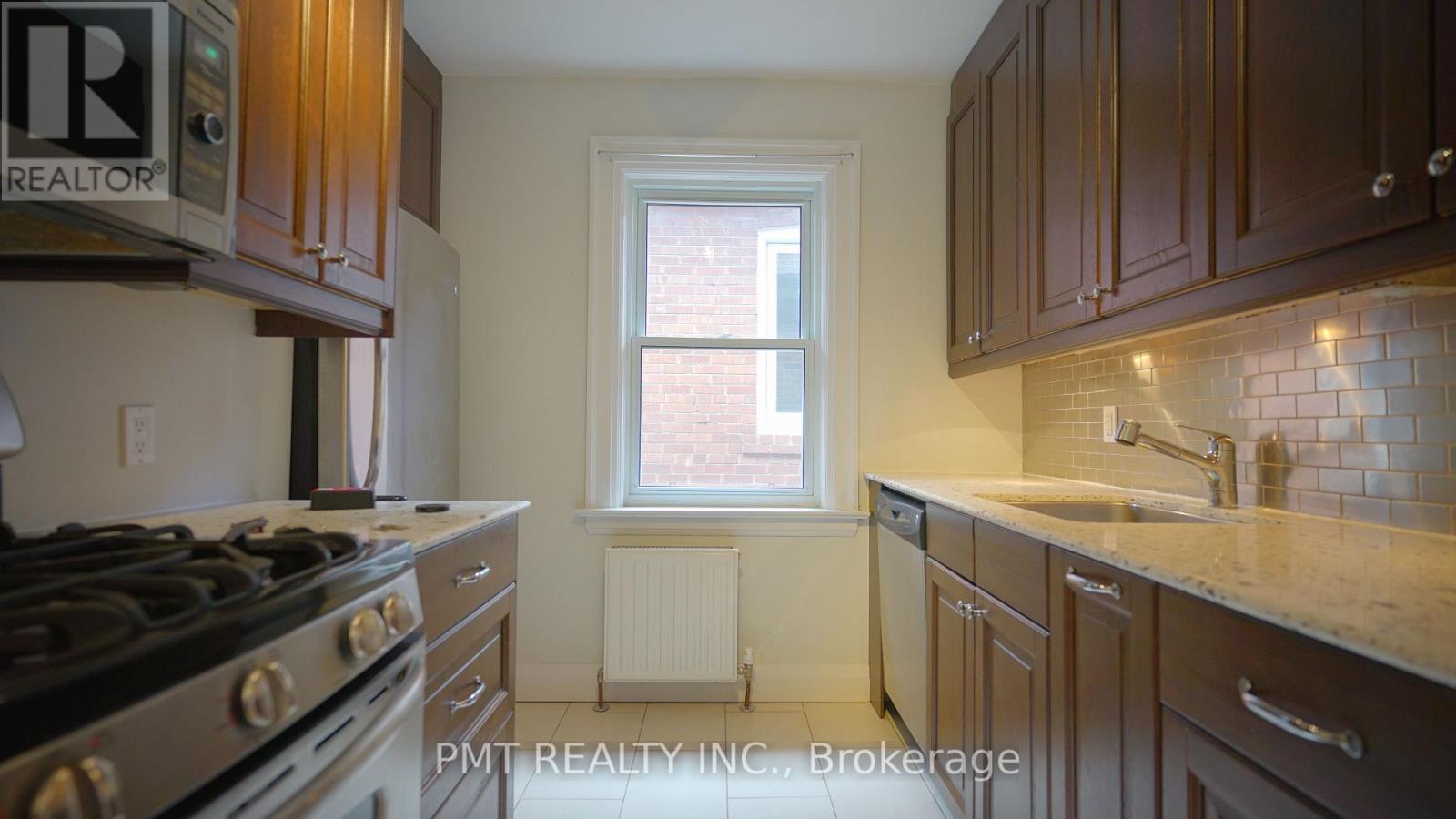 2fl - 1082 Avenue Road, Toronto, Ontario  M5N 2C9 - Photo 8 - C12890182