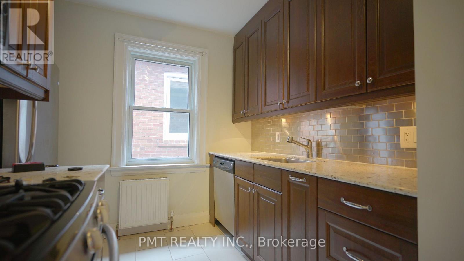 2fl - 1082 Avenue Road, Toronto, Ontario  M5N 2C9 - Photo 9 - C12890182