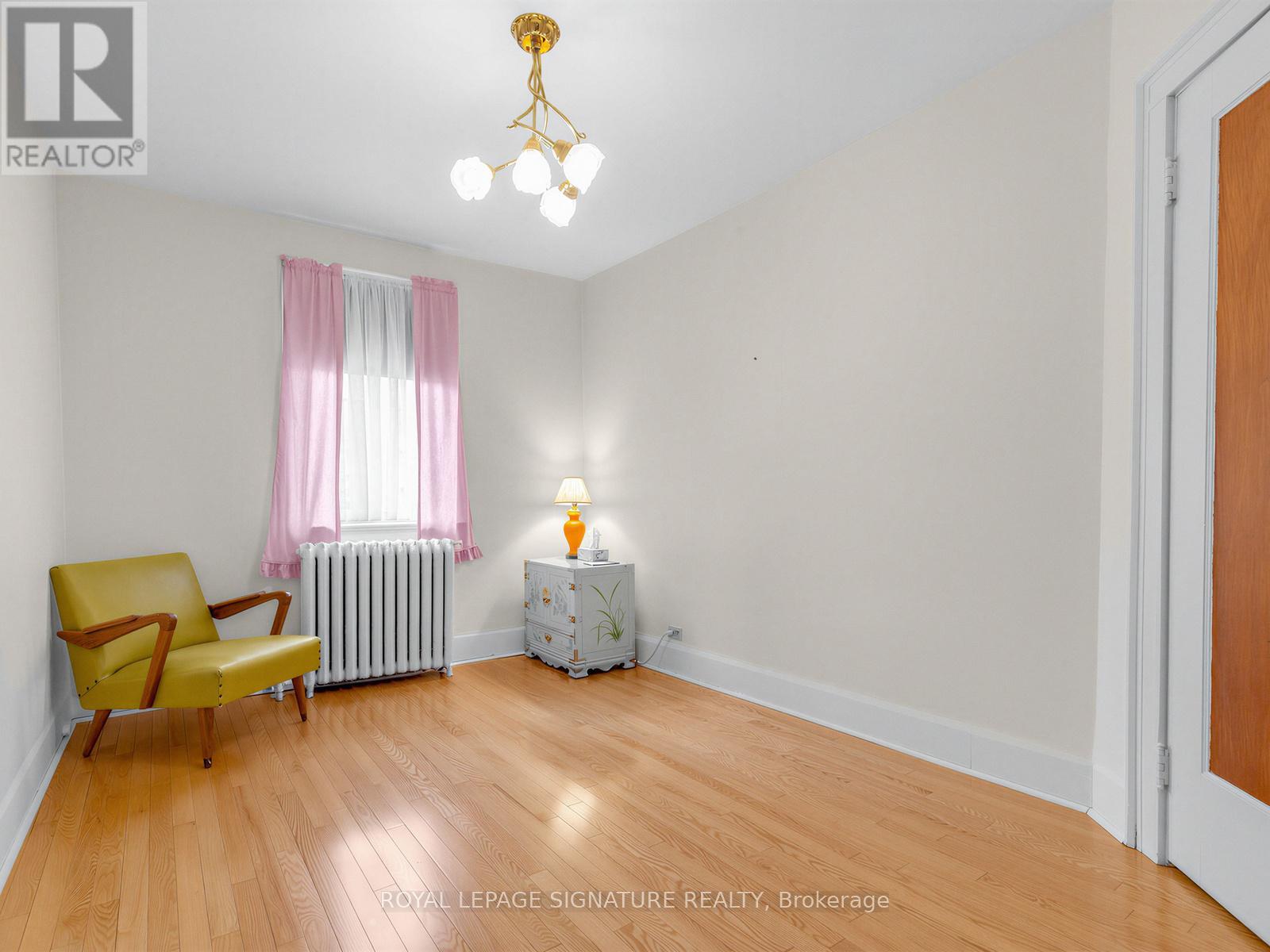 136 Cranbrooke Avenue, Toronto, Ontario  M5M 1M5 - Photo 24 - C12890216