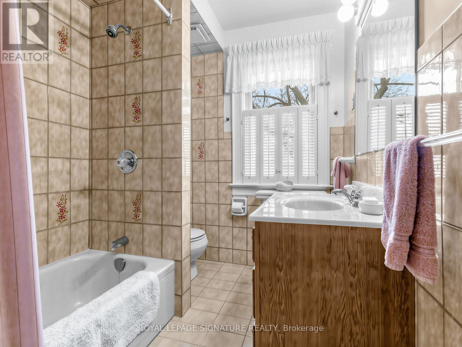 136 Cranbrooke Avenue, Toronto, Ontario  M5M 1M5 - Photo 28 - C12890216