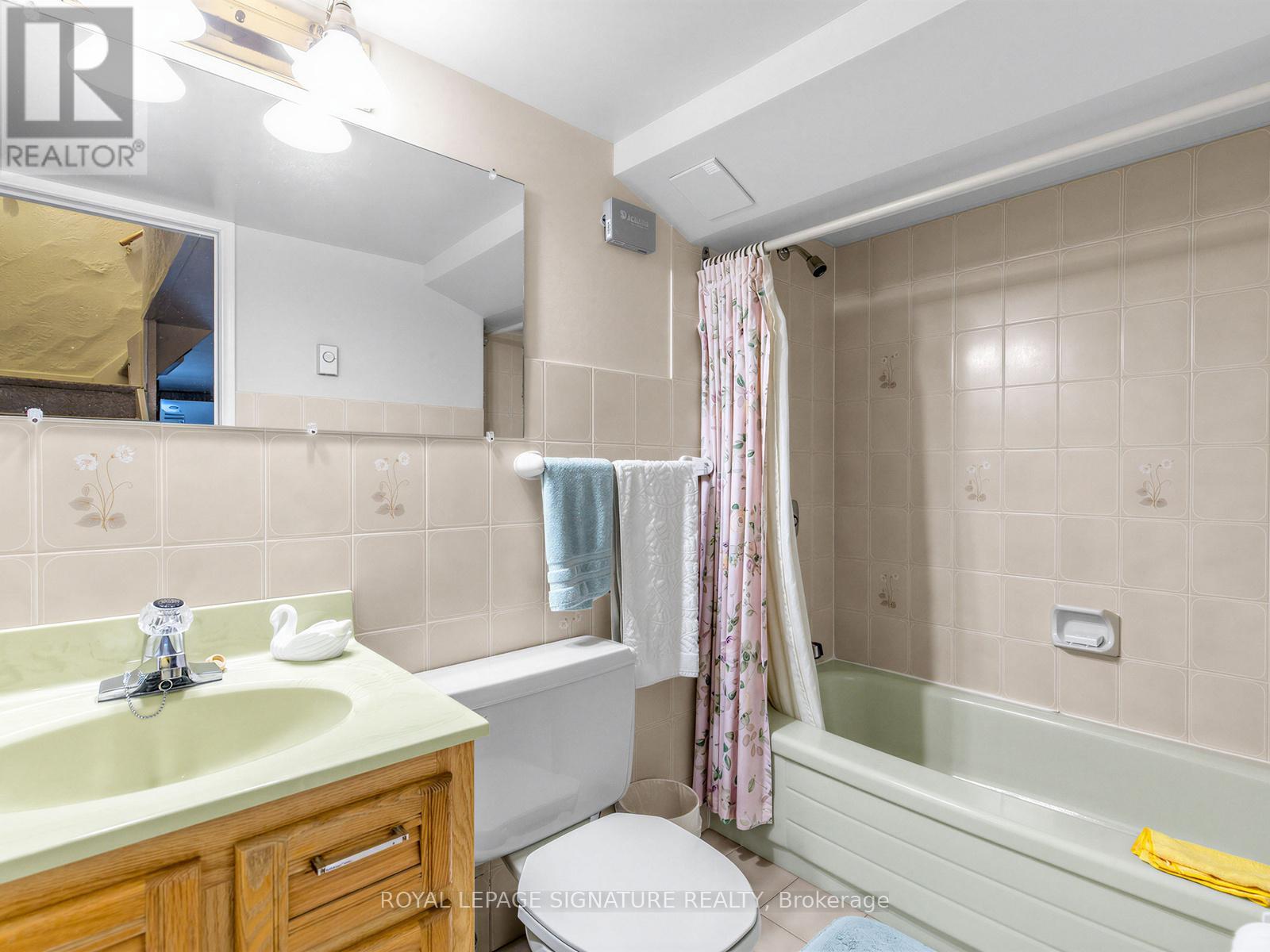 136 Cranbrooke Avenue, Toronto, Ontario  M5M 1M5 - Photo 29 - C12890216