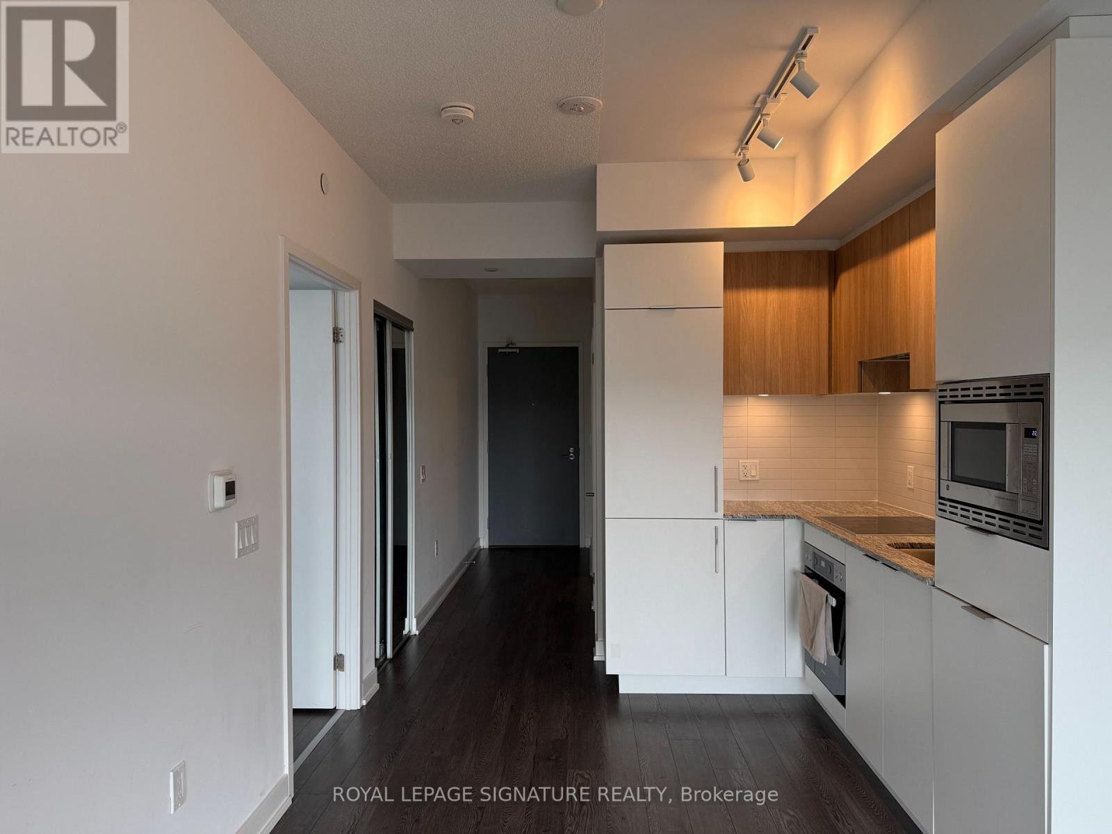 2009 - 50 O'neill Road, Toronto, Ontario  M3C 0H1 - Photo 11 - C12890220