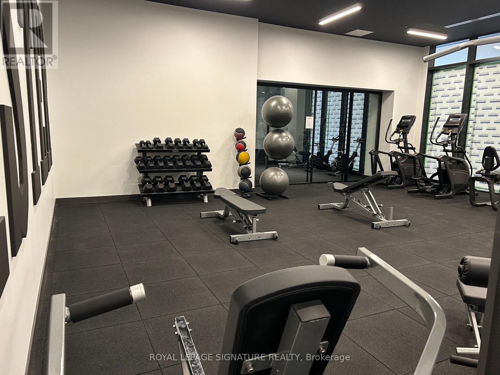 2009 - 50 O'neill Road, Toronto, Ontario  M3C 0H1 - Photo 24 - C12890220