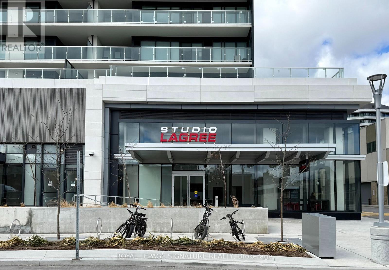 2009 - 50 O'neill Road, Toronto, Ontario  M3C 0H1 - Photo 3 - C12890220