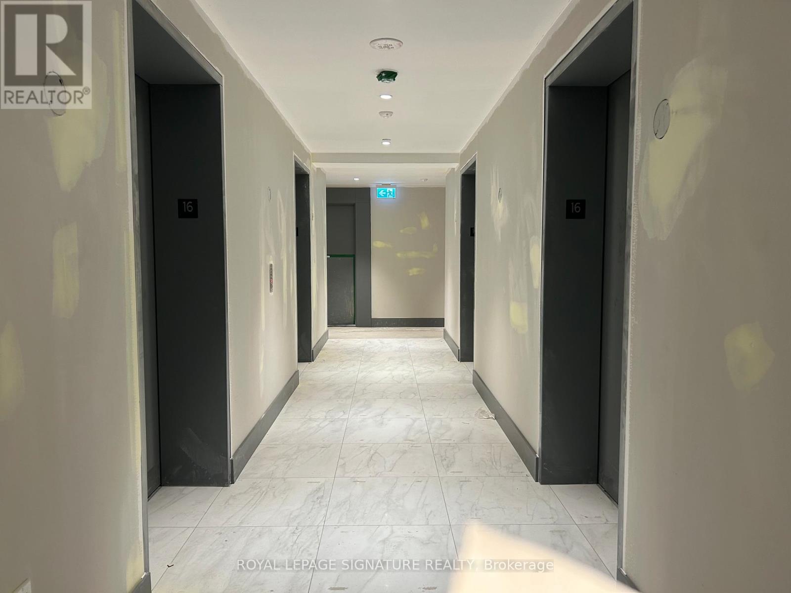 2009 - 50 O'neill Road, Toronto, Ontario  M3C 0H1 - Photo 6 - C12890220