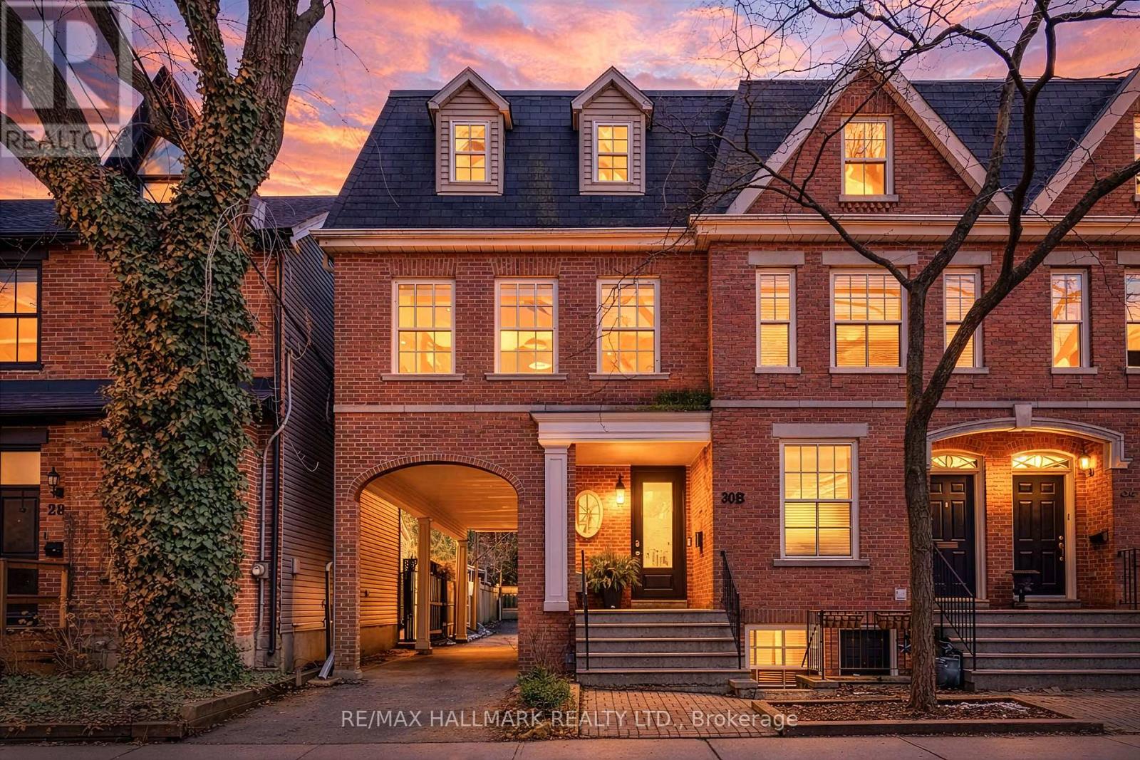 30B DE GRASSI STREET, Toronto, Ontario