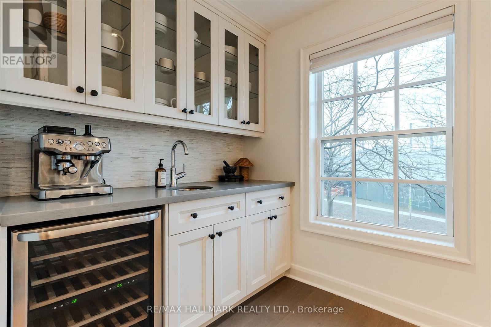 30b De Grassi Street, Toronto, Ontario  M4M 2K3 - Photo 24 - E12890140