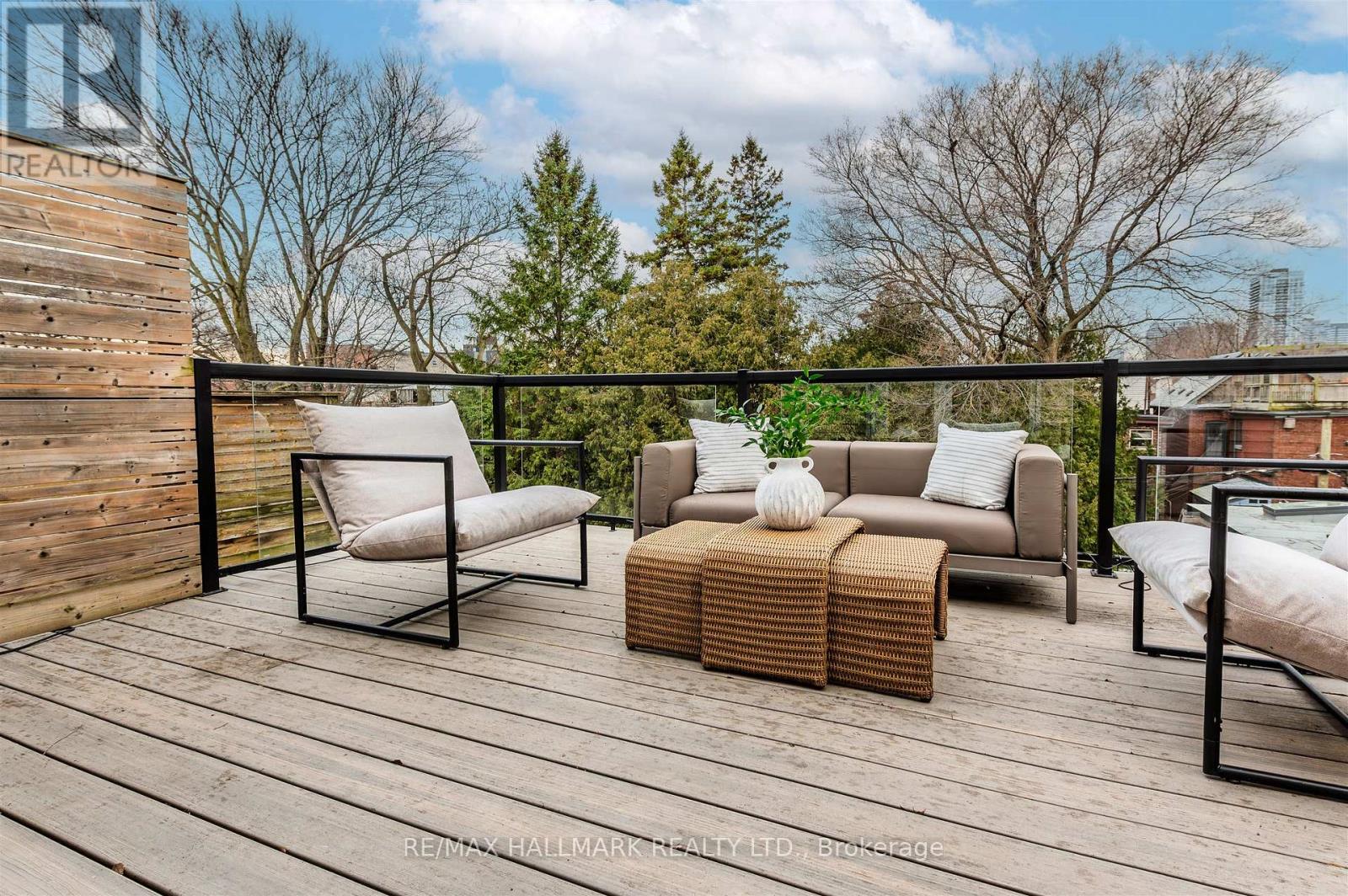 30b De Grassi Street, Toronto, Ontario  M4M 2K3 - Photo 32 - E12890140