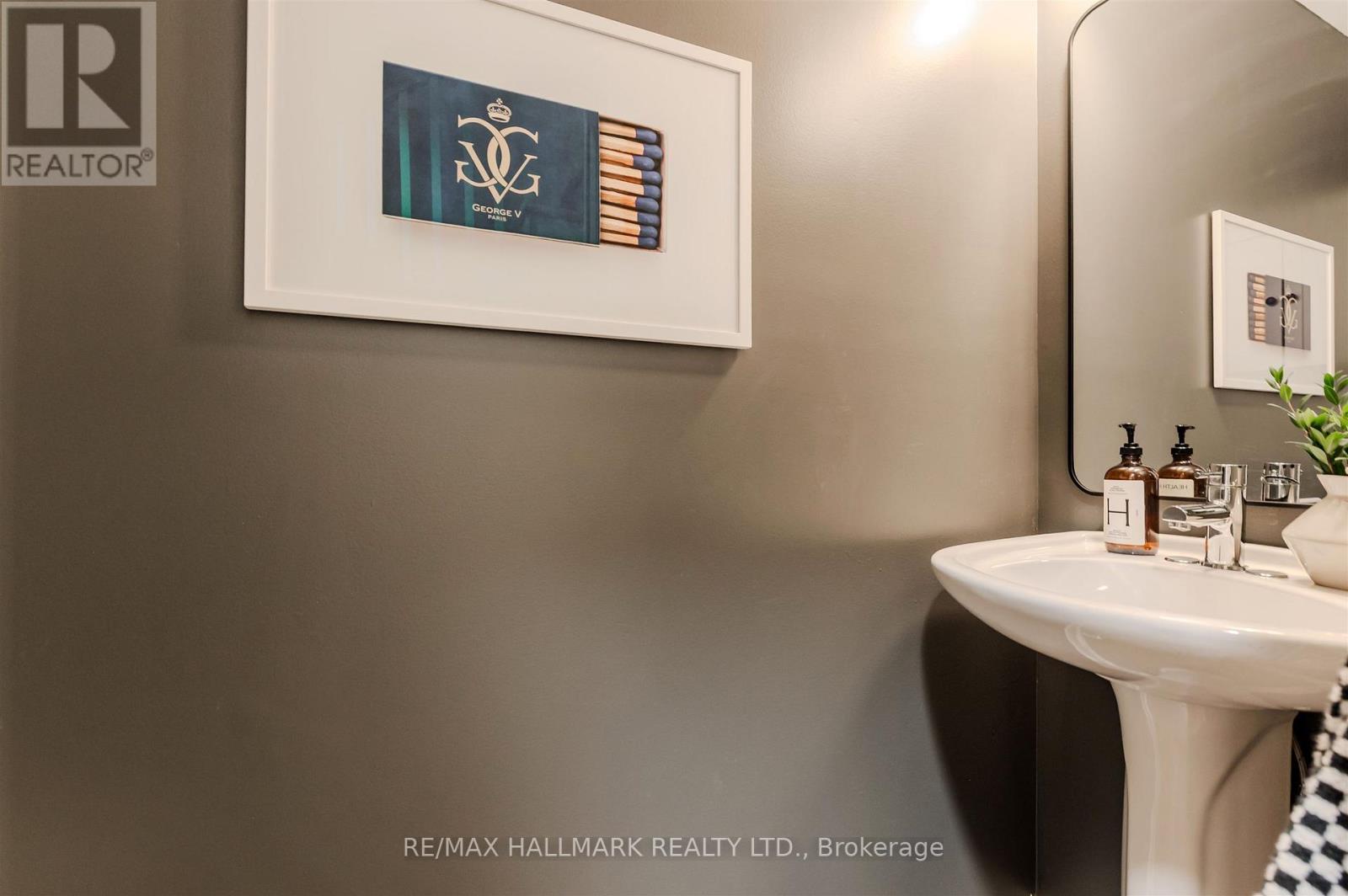 30b De Grassi Street, Toronto, Ontario  M4M 2K3 - Photo 6 - E12890140