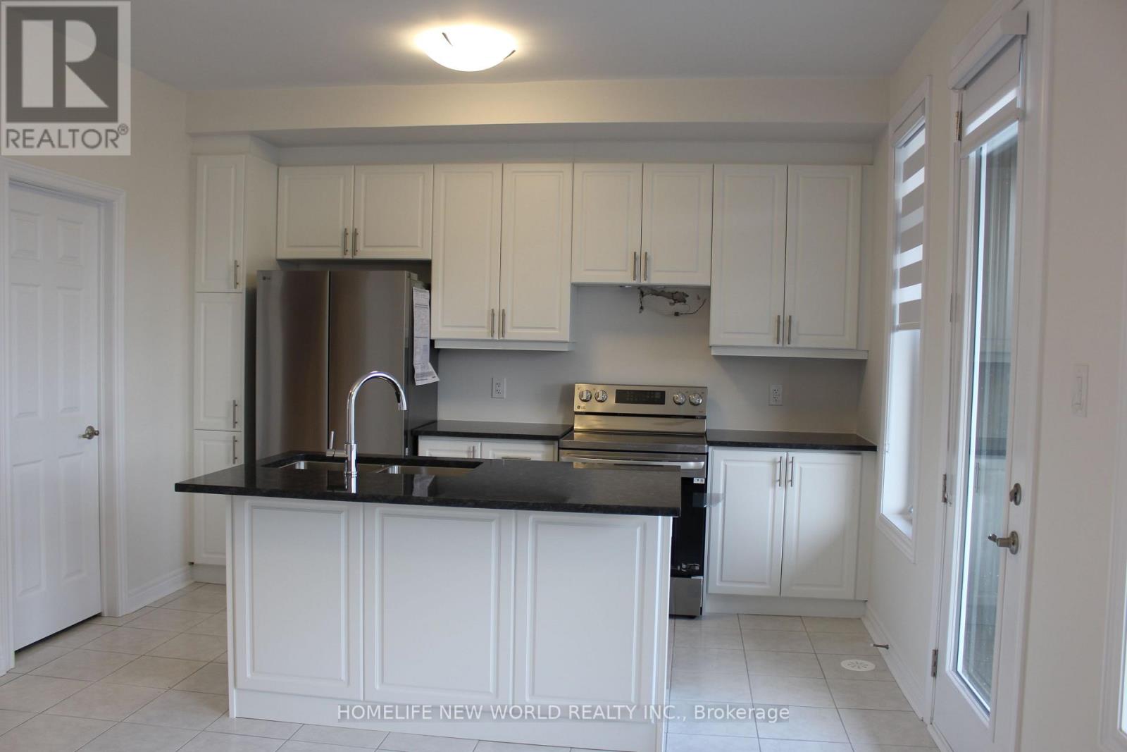 62 Johann Drive, Markham, Ontario  L3S 0G5 - Photo 10 - N12890136