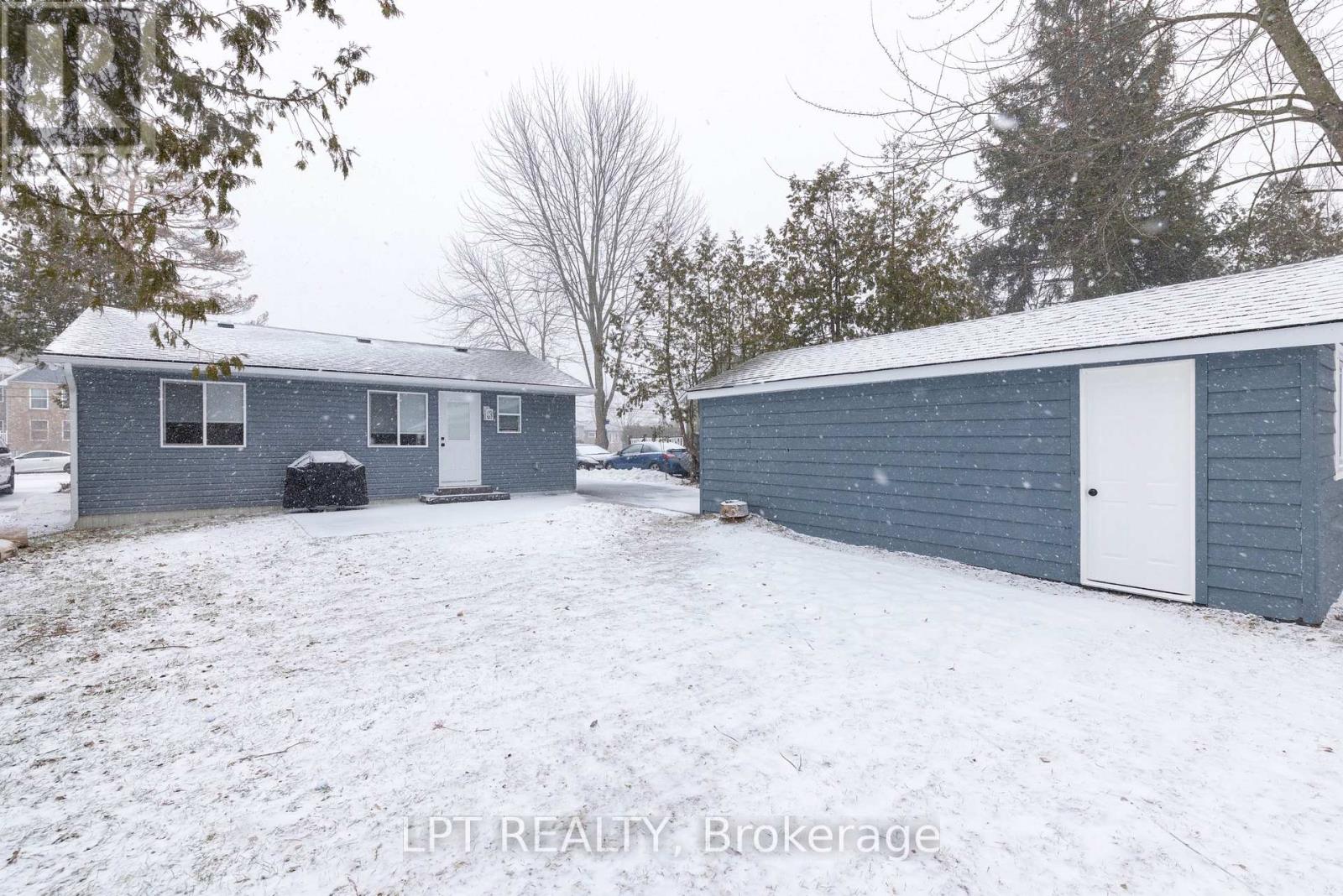 808 Montsell Avenue, Georgina, Ontario  L0E 1S0 - Photo 15 - N12890164