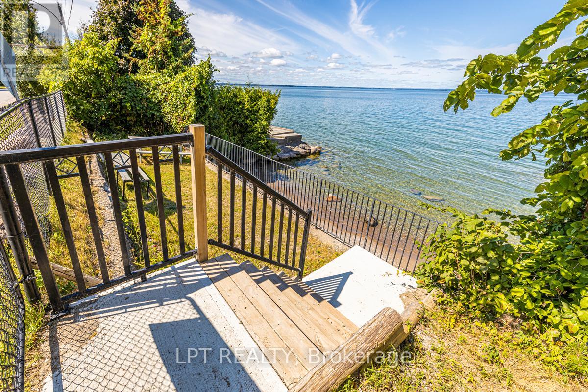 808 Montsell Avenue, Georgina, Ontario  L0E 1S0 - Photo 19 - N12890164