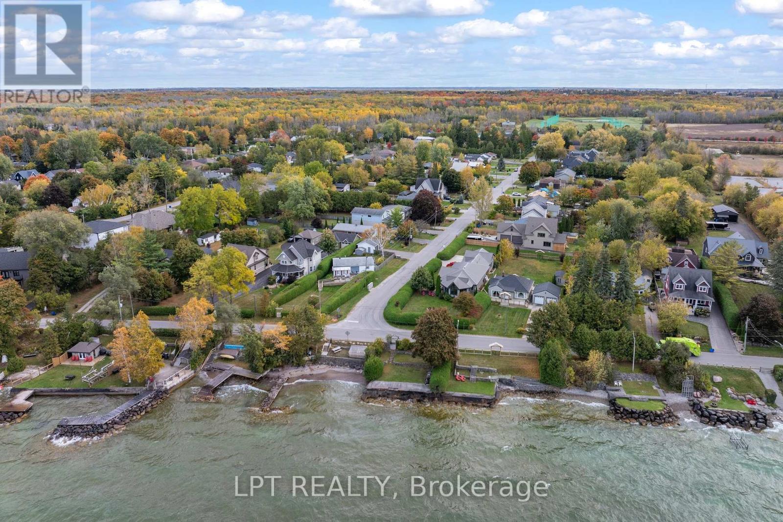 808 Montsell Avenue, Georgina, Ontario  L0E 1S0 - Photo 2 - N12890164