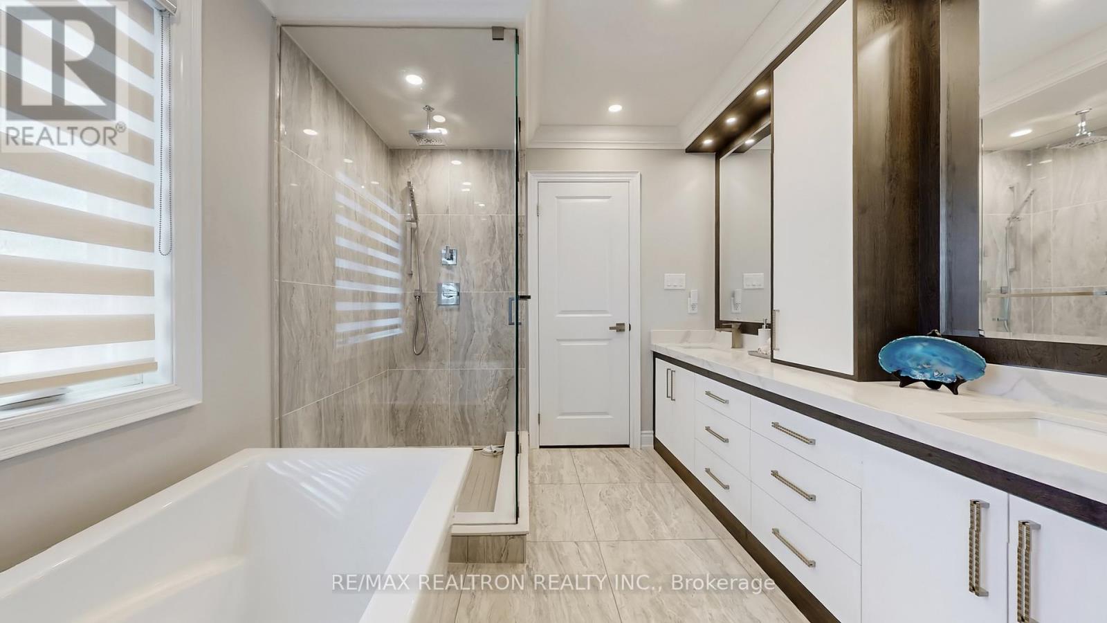 94 Mac Campbell Way, Bradford West Gwillimbury, Ontario  L3Z 4M6 - Photo 34 - N12890198