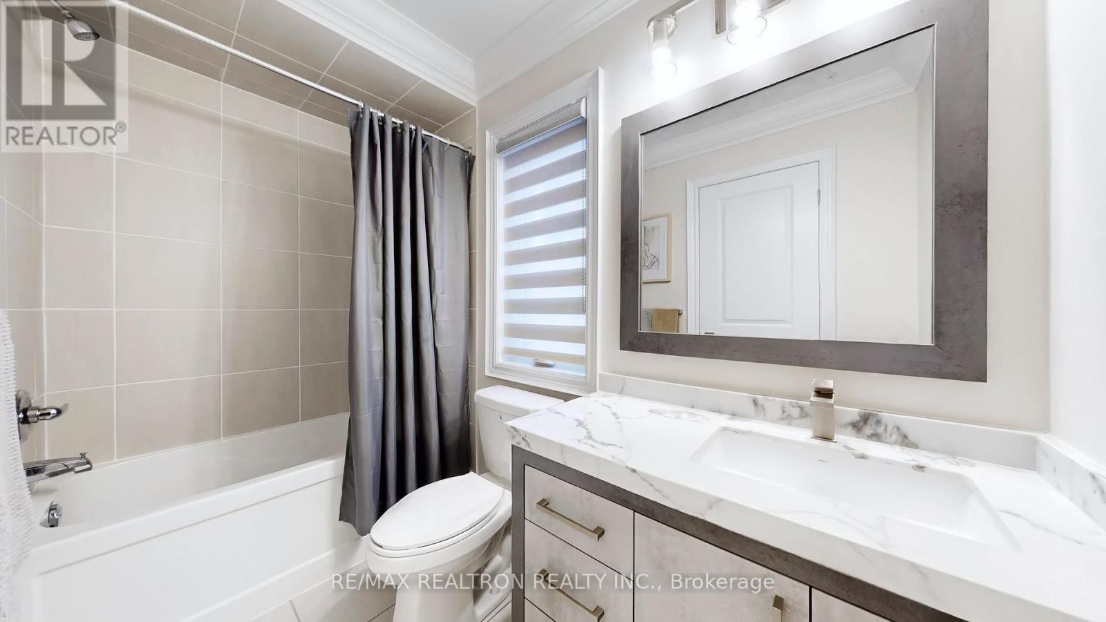 94 Mac Campbell Way, Bradford West Gwillimbury, Ontario  L3Z 4M6 - Photo 38 - N12890198