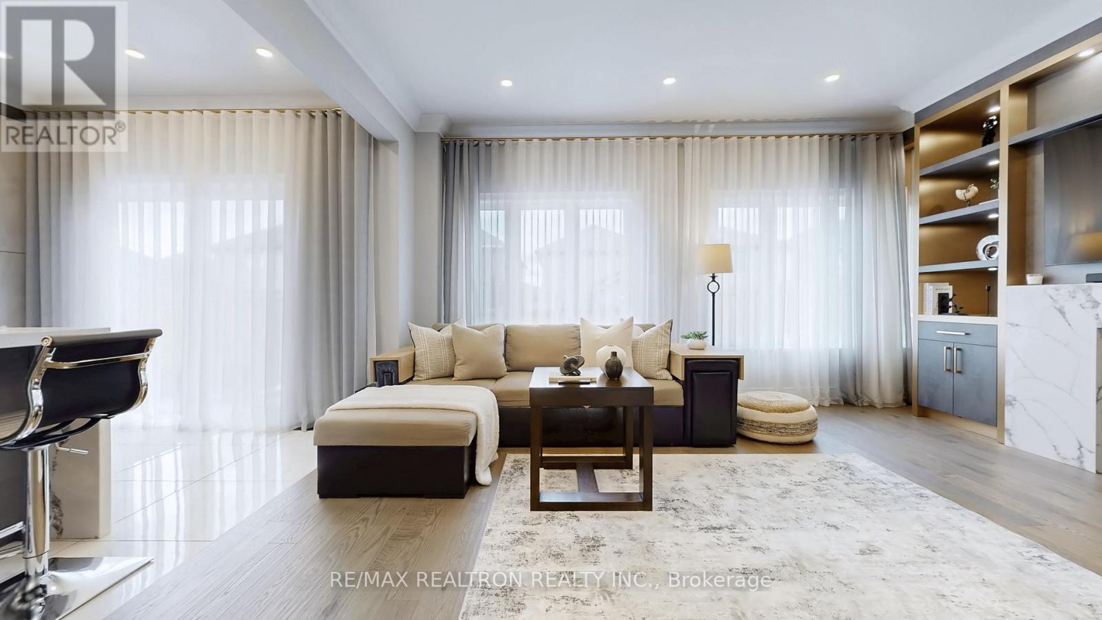 94 Mac Campbell Way, Bradford West Gwillimbury, Ontario  L3Z 4M6 - Photo 5 - N12890198