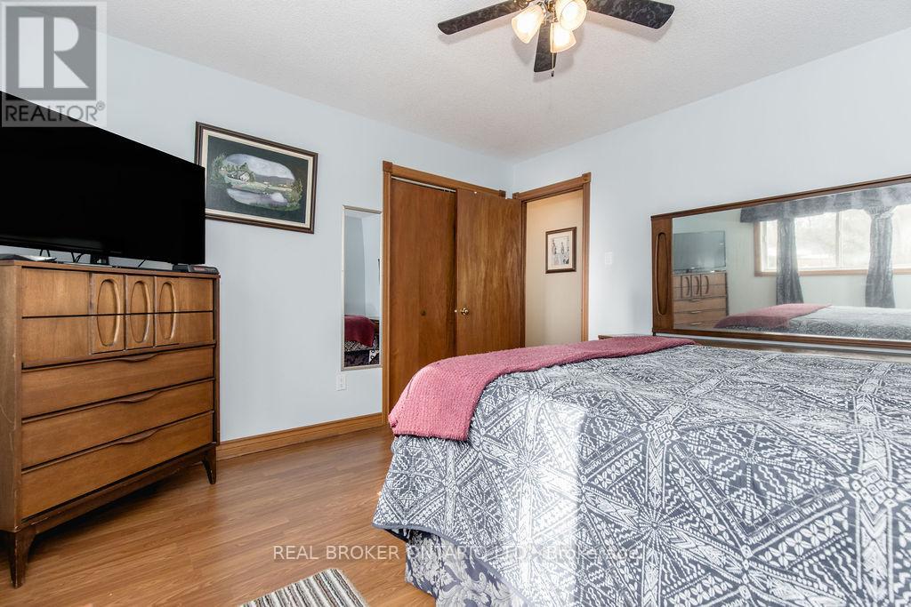 45 John Dillingno Street, Tay, Ontario  L0K 2A0 - Photo 18 - S12890150